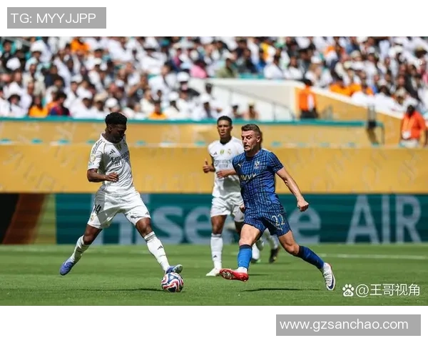 AC米兰友谊赛大胜皇马四球狂潮绝杀瞬间引发全场热烈反响