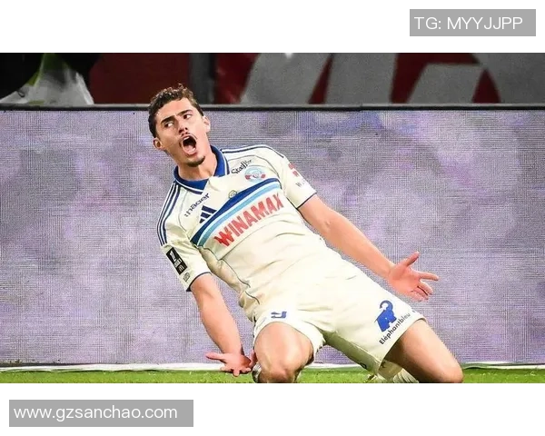 德甲精彩对决巴黎圣日耳曼大胜热刺红牌事件引发全场热议与十大进球回顾