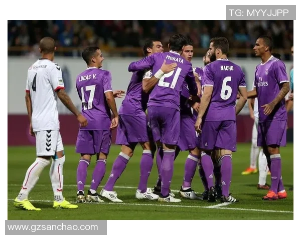 国王杯波尔图大胜里昂帽子戏法引发全场狂欢战术分析揭秘