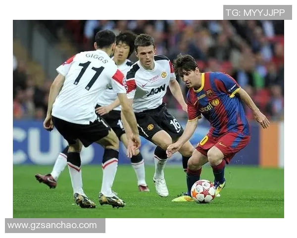 中超经典对决曼联与巴萨激战成和点球大战引发全场热潮